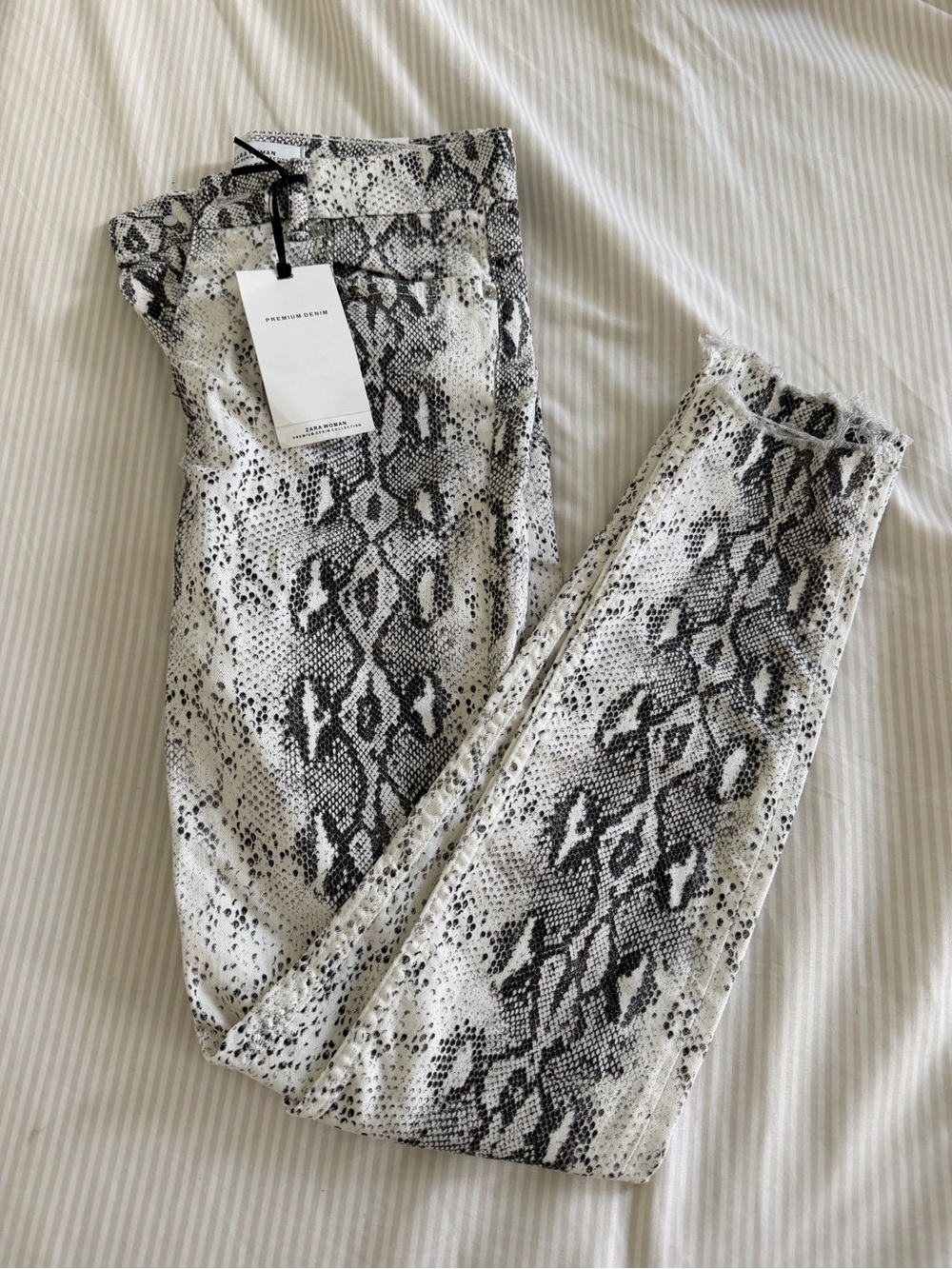 Zara White & Black Snake Print Skinny Jeans